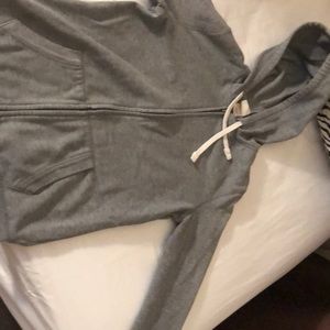 Im selling a cute sweater